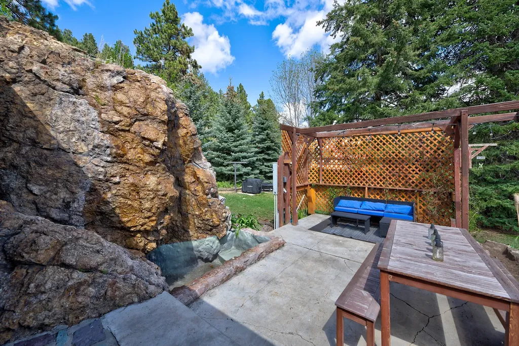 24 Wendell Lane Clancy MT 59634