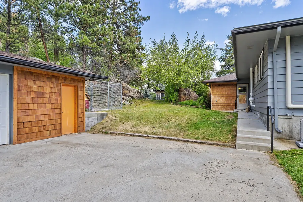24 Wendell Lane Clancy MT 59634