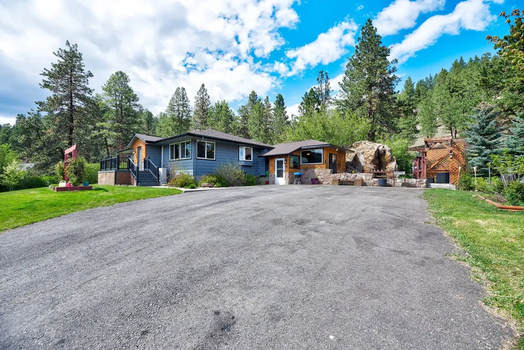 24 Wendell Lane Clancy MT 59634