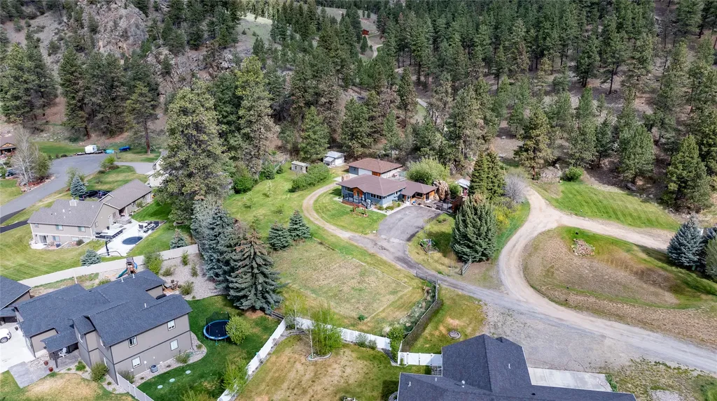 24 Wendell Lane Clancy MT 59634