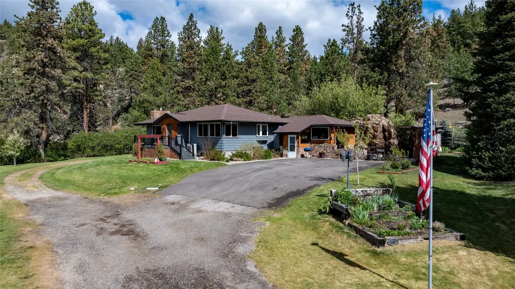 24 Wendell Lane Clancy MT 59634