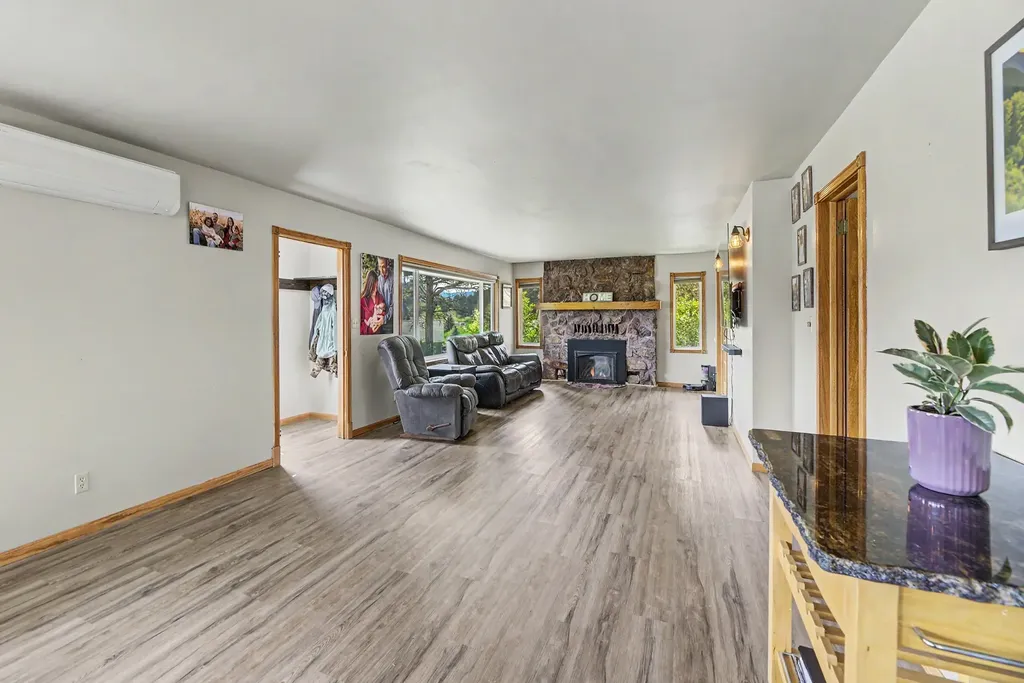 24 Wendell Lane Clancy MT 59634
