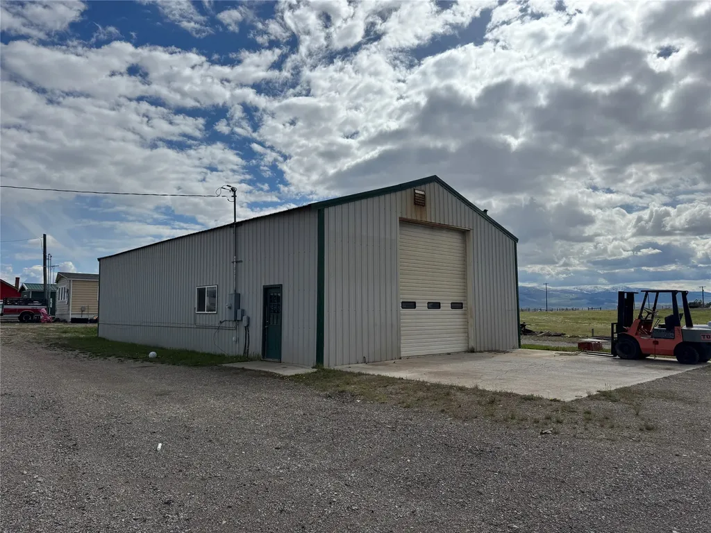 401 Sixth Avenue SW White Sulphur Springs MT 59645