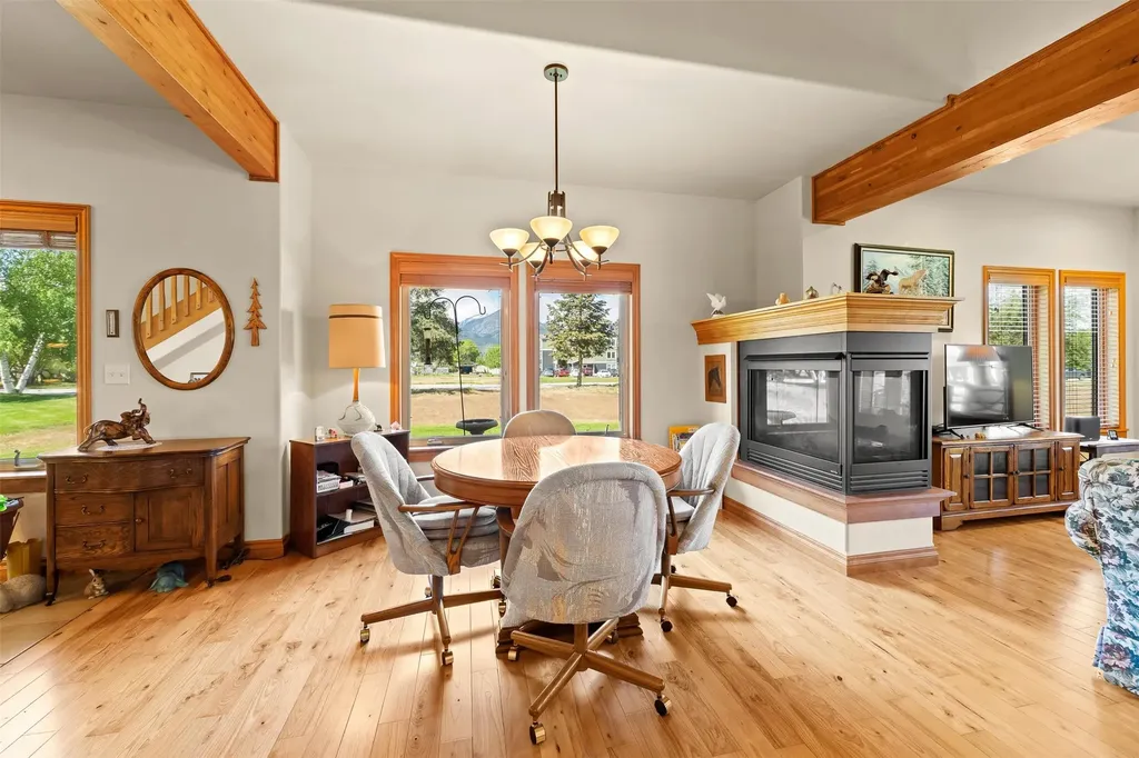 24 Lone Pine Trail Hamilton MT 59840