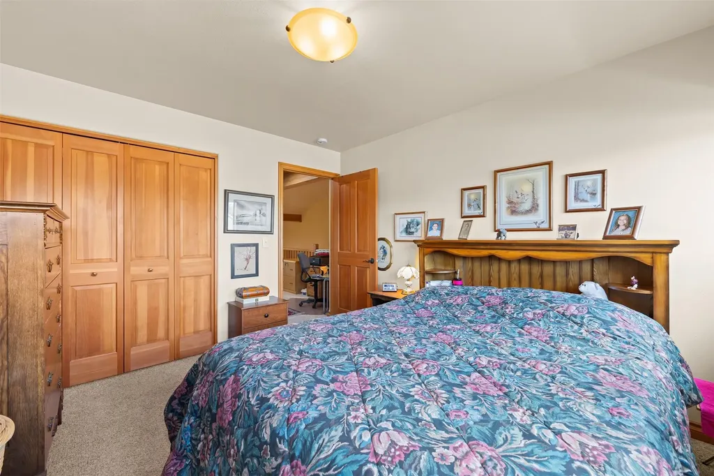 24 Lone Pine Trail Hamilton MT 59840