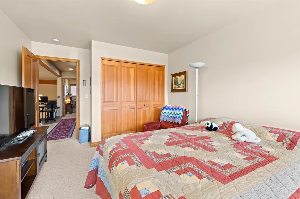 24 Lone Pine Trail Hamilton MT 59840