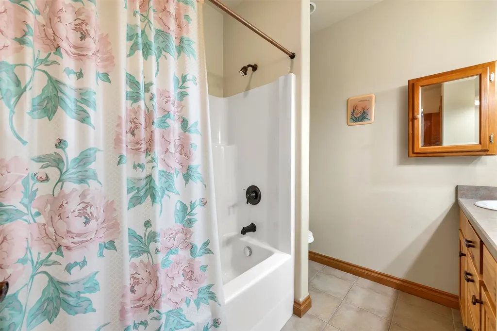 24 Lone Pine Trail Hamilton MT 59840