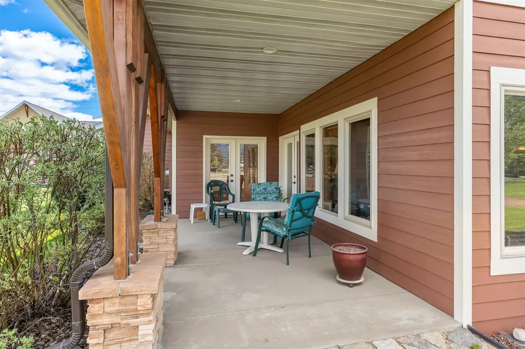 24 Lone Pine Trail Hamilton MT 59840