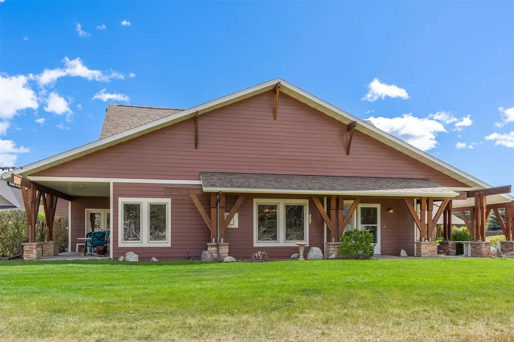 24 Lone Pine Trail Hamilton MT 59840