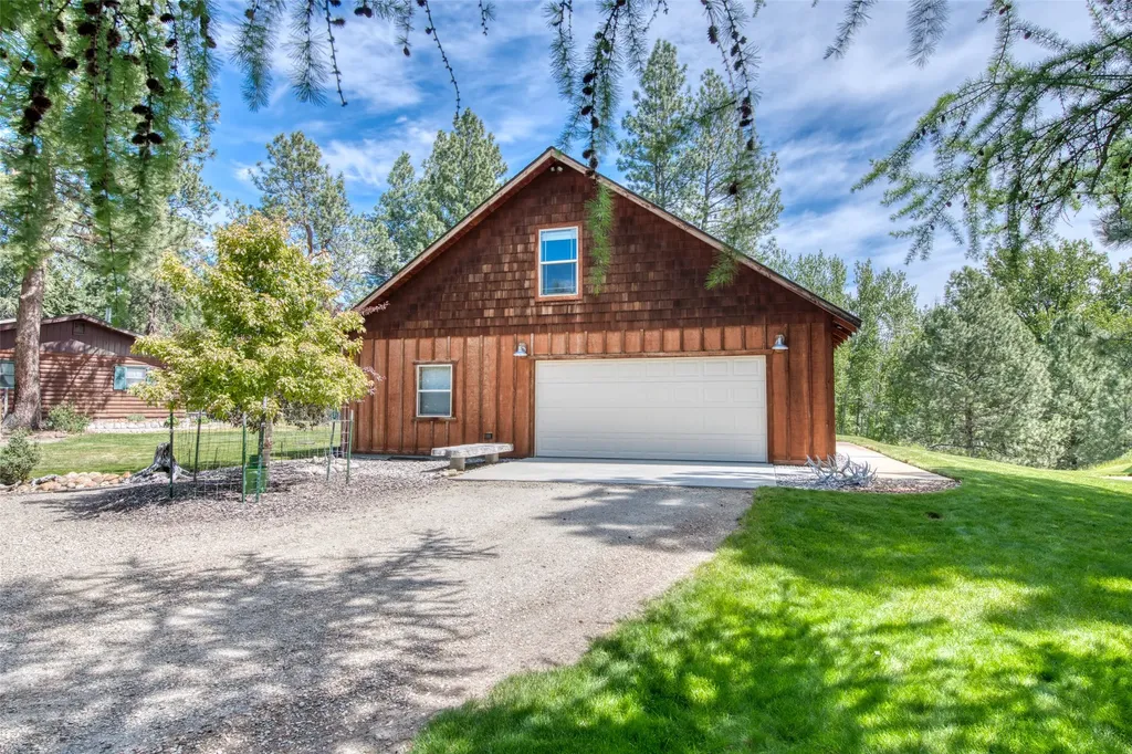 182 Mountain View Drive Victor MT 59875