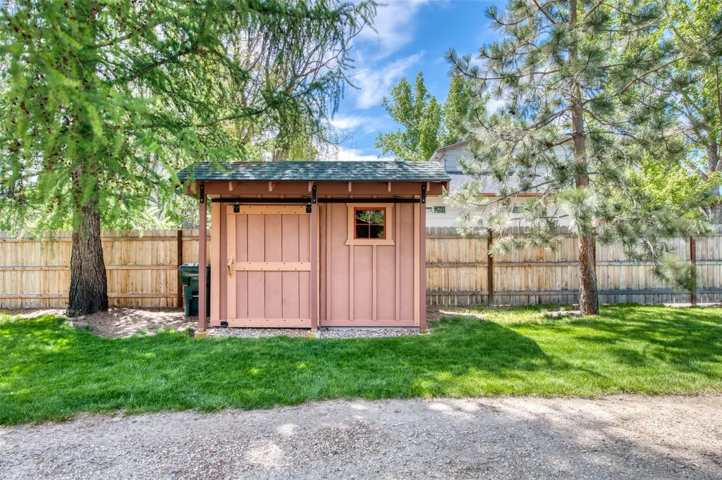 182 Mountain View Drive Victor MT 59875
