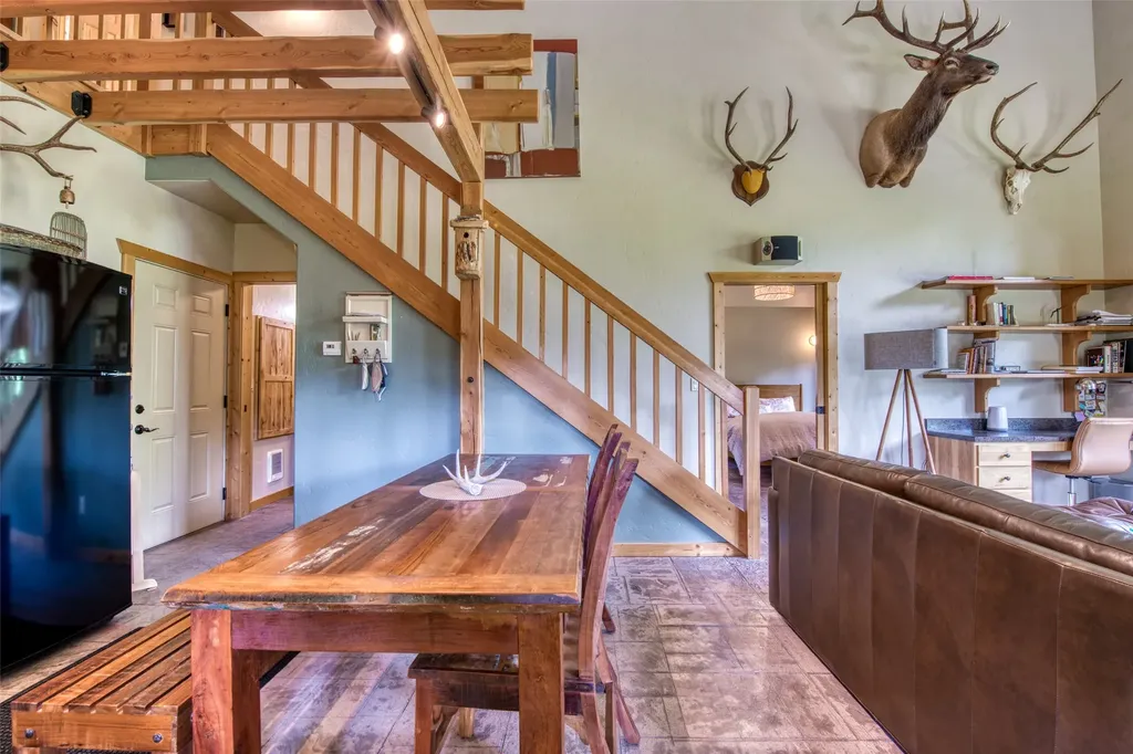182 Mountain View Drive Victor MT 59875
