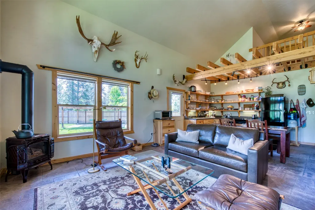 182 Mountain View Drive Victor MT 59875