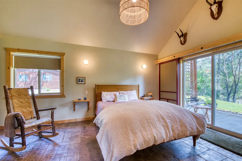 182 Mountain View Drive Victor MT 59875
