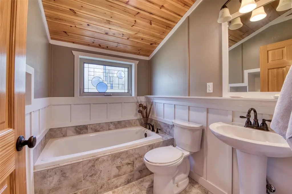 182 Mountain View Drive Victor MT 59875