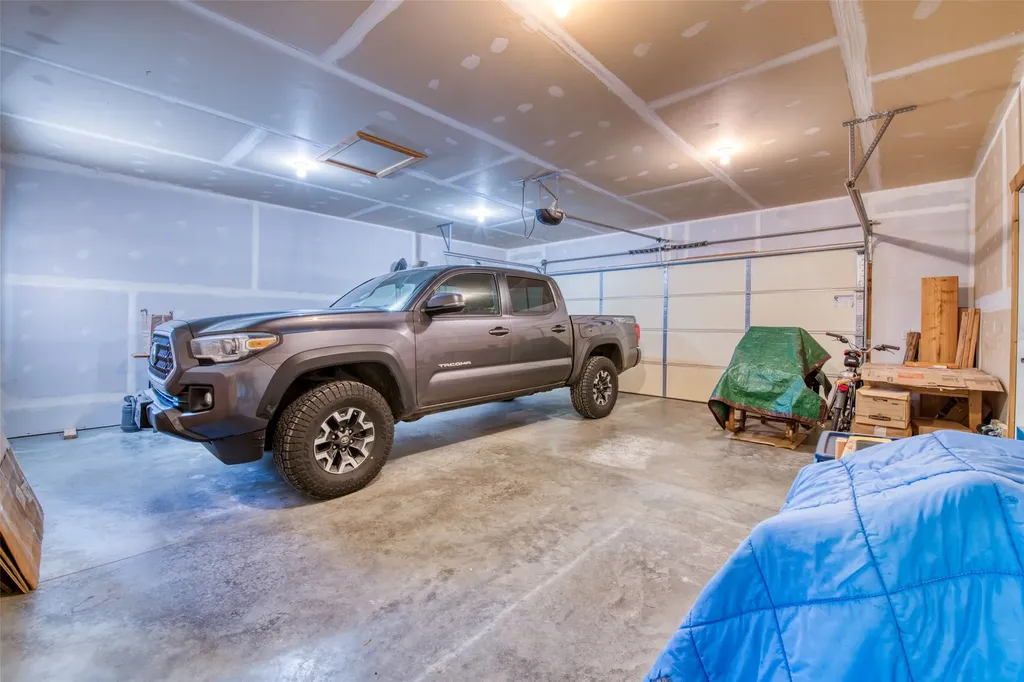 182 Mountain View Drive Victor MT 59875