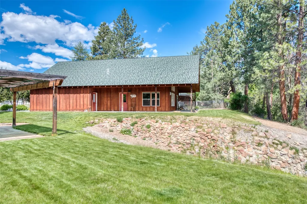 182 Mountain View Drive Victor MT 59875