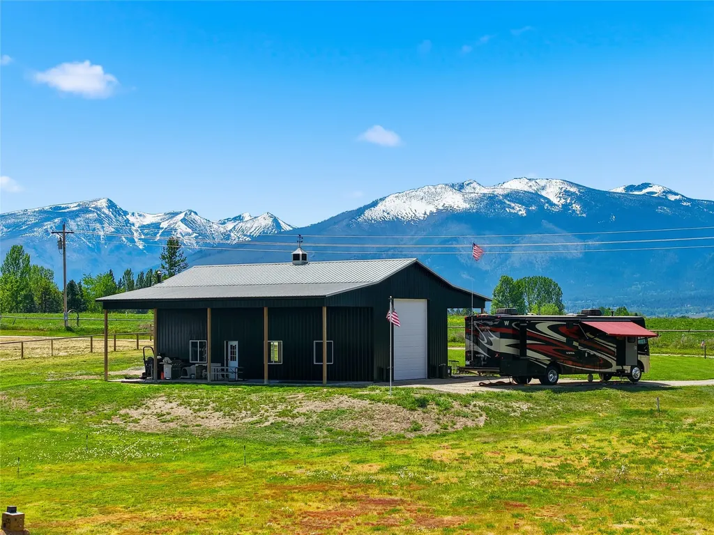 669 Farm Way Corvallis MT 59828