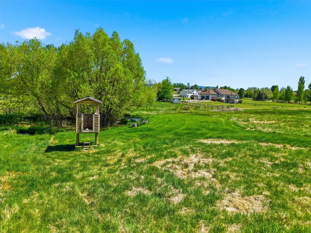 669 Farm Way Corvallis MT 59828
