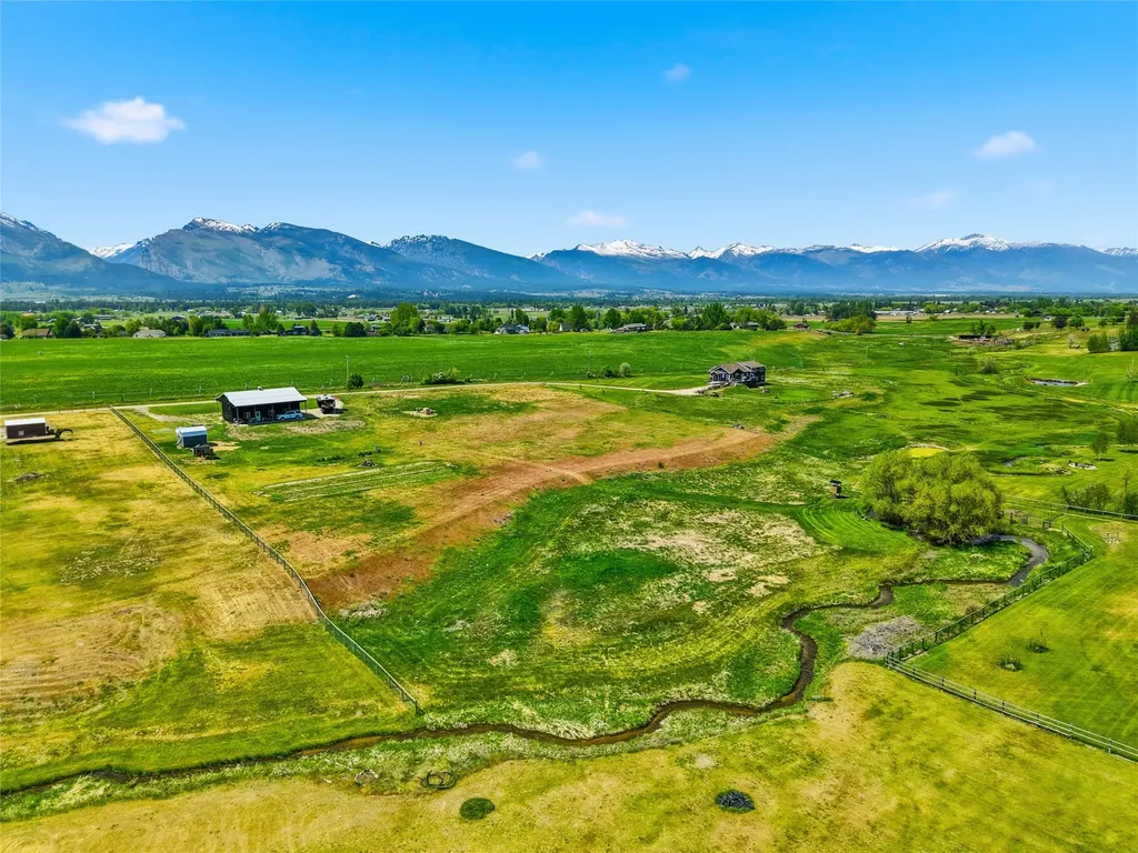 669 Farm Way Corvallis MT 59828