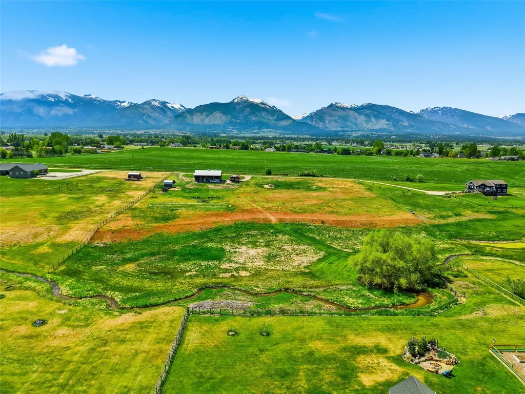 669 Farm Way Corvallis MT 59828