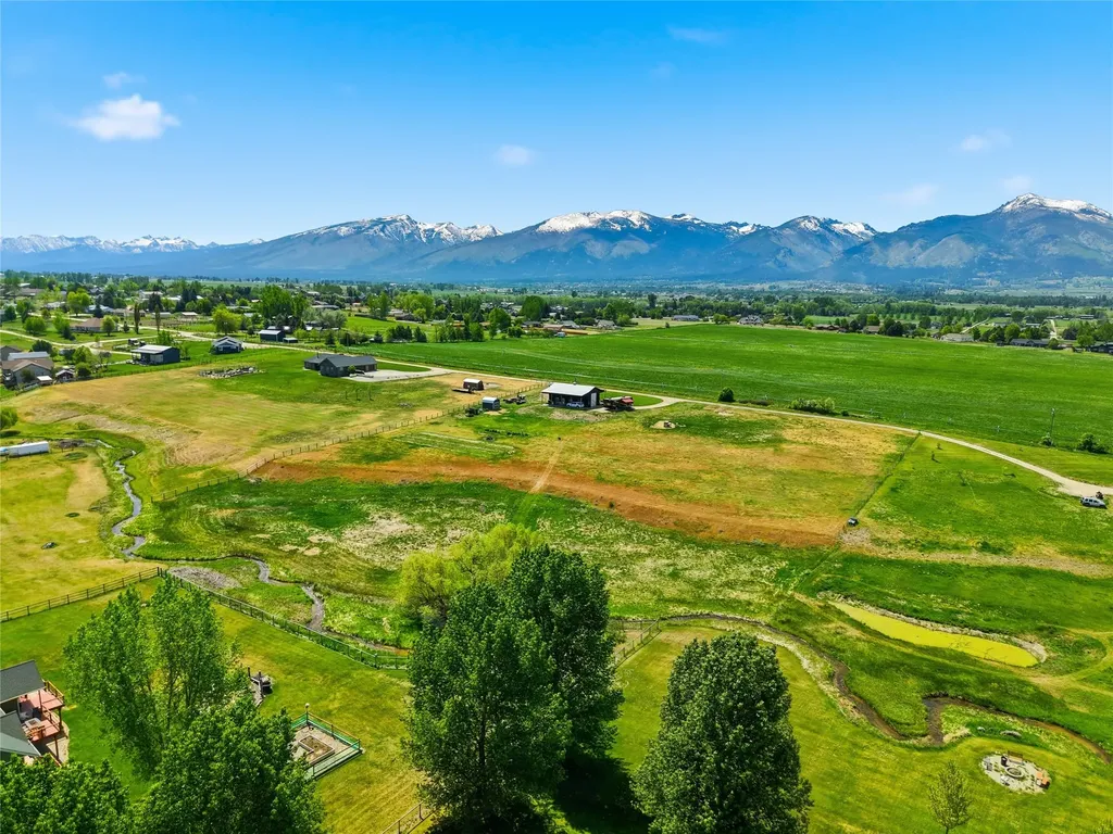 669 Farm Way Corvallis MT 59828
