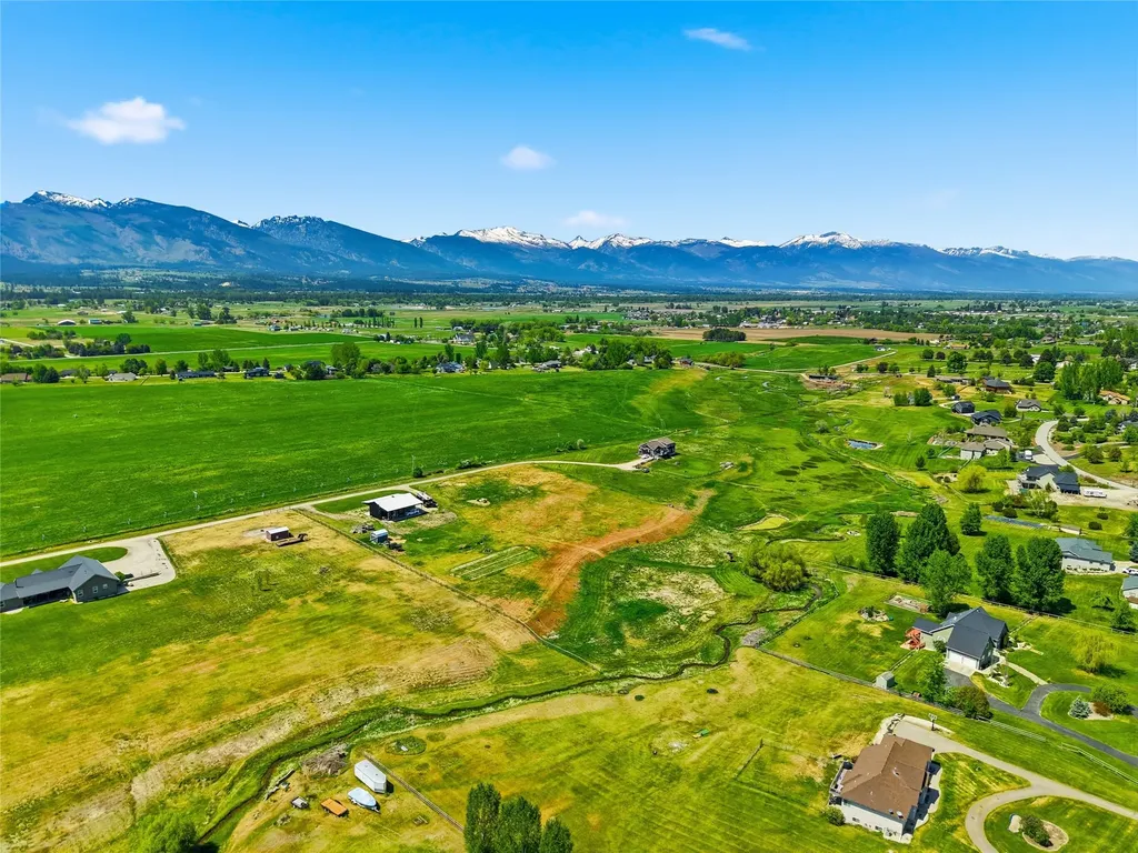 669 Farm Way Corvallis MT 59828