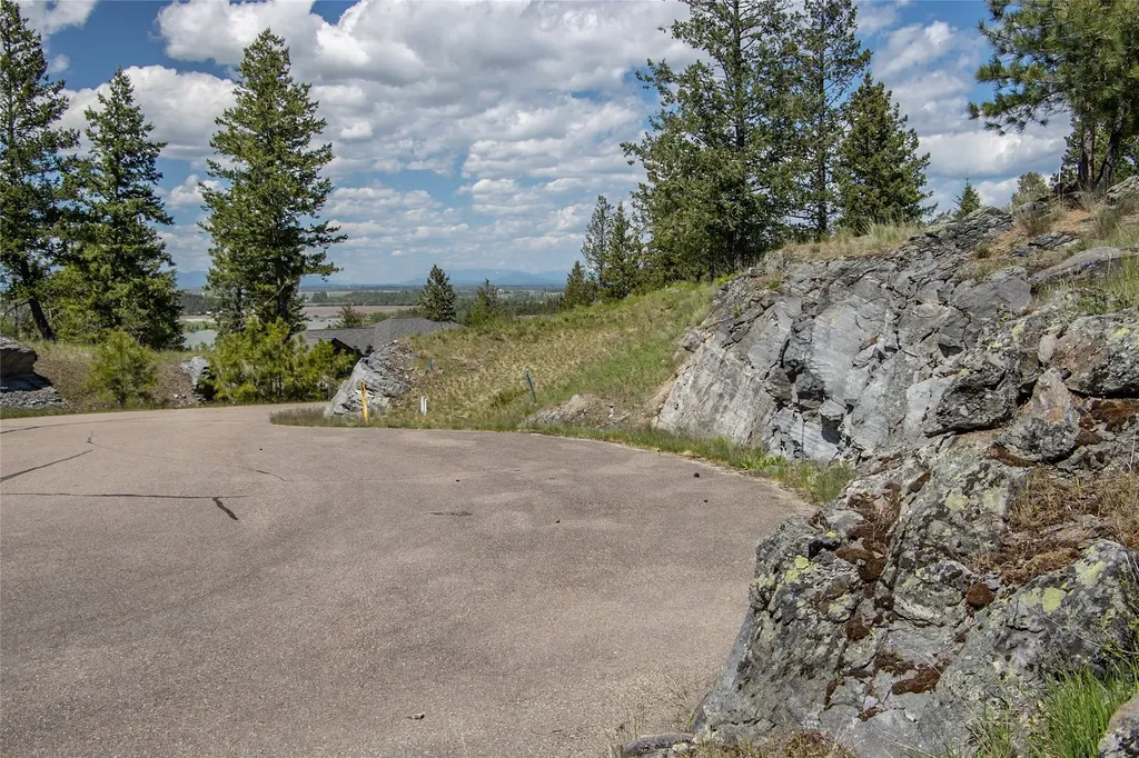 87 Rock Ridge Way Bigfork MT 59911