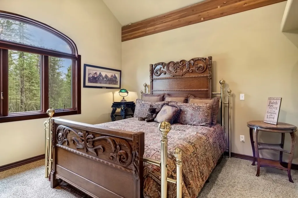 940 Mccaffery Road Bigfork MT 59911