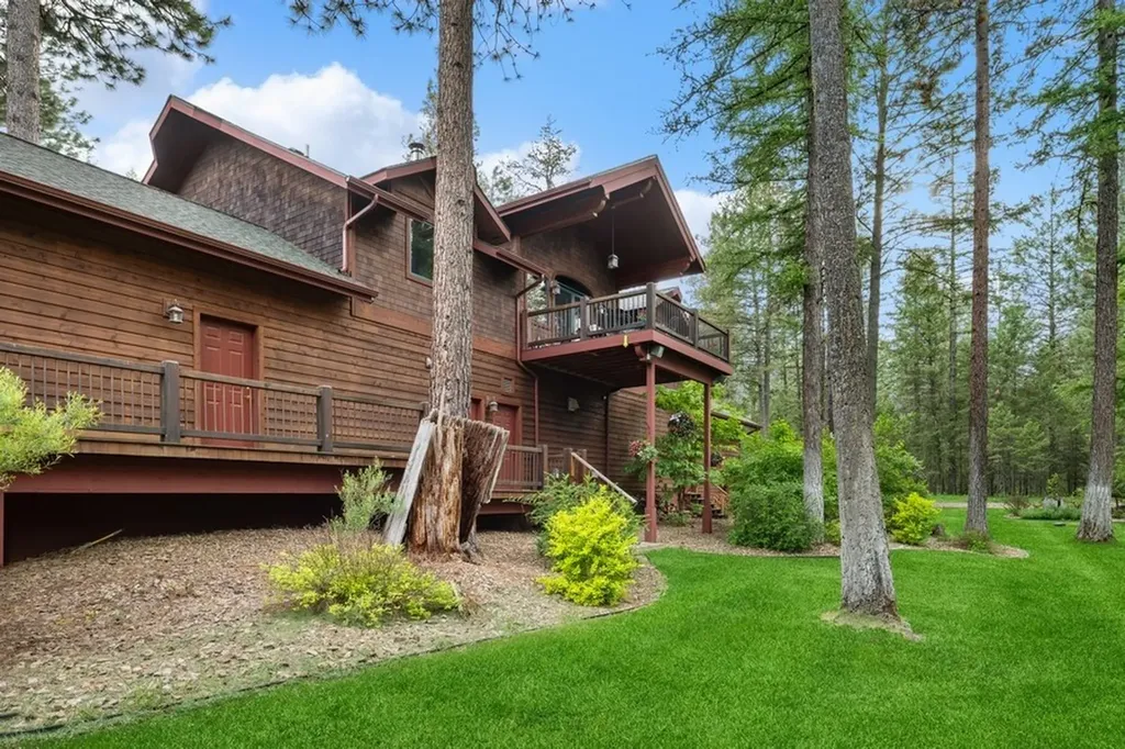 940 Mccaffery Road Bigfork MT 59911