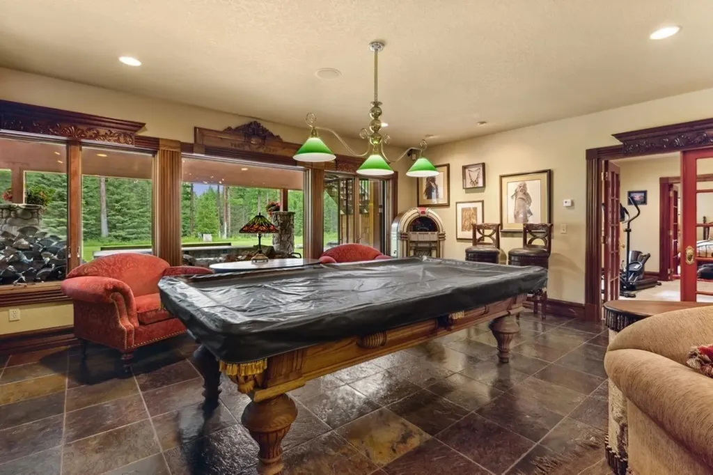 940 Mccaffery Road Bigfork MT 59911