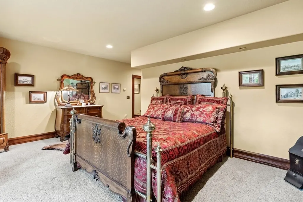 940 Mccaffery Road Bigfork MT 59911