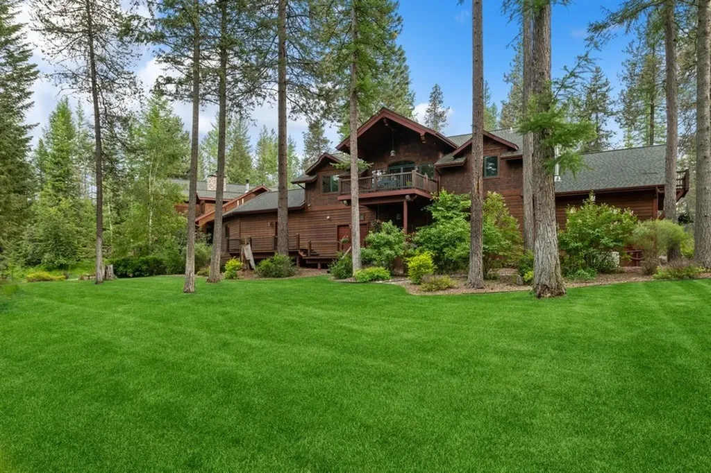 940 Mccaffery Road Bigfork MT 59911
