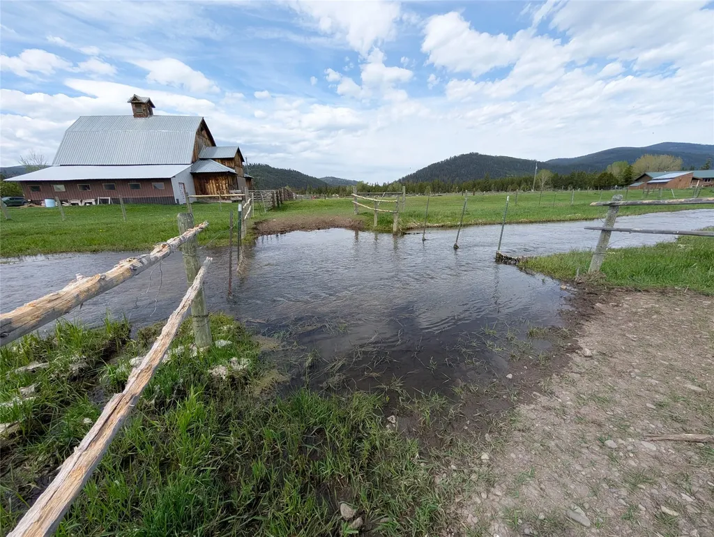 1559 Dalton Mountain Road Lincoln MT 59639