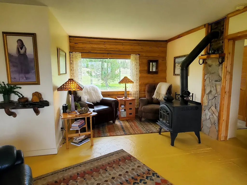 1559 Dalton Mountain Road Lincoln MT 59639