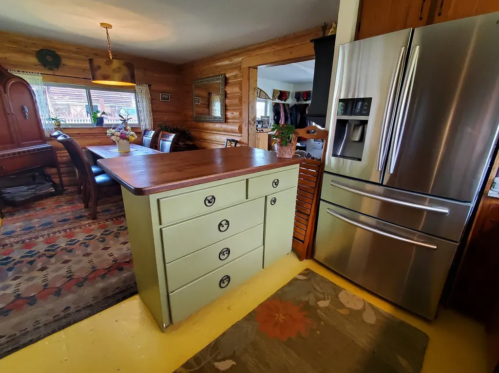 1559 Dalton Mountain Road Lincoln MT 59639