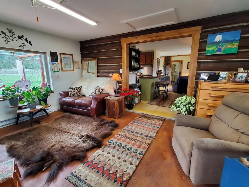 1559 Dalton Mountain Road Lincoln MT 59639