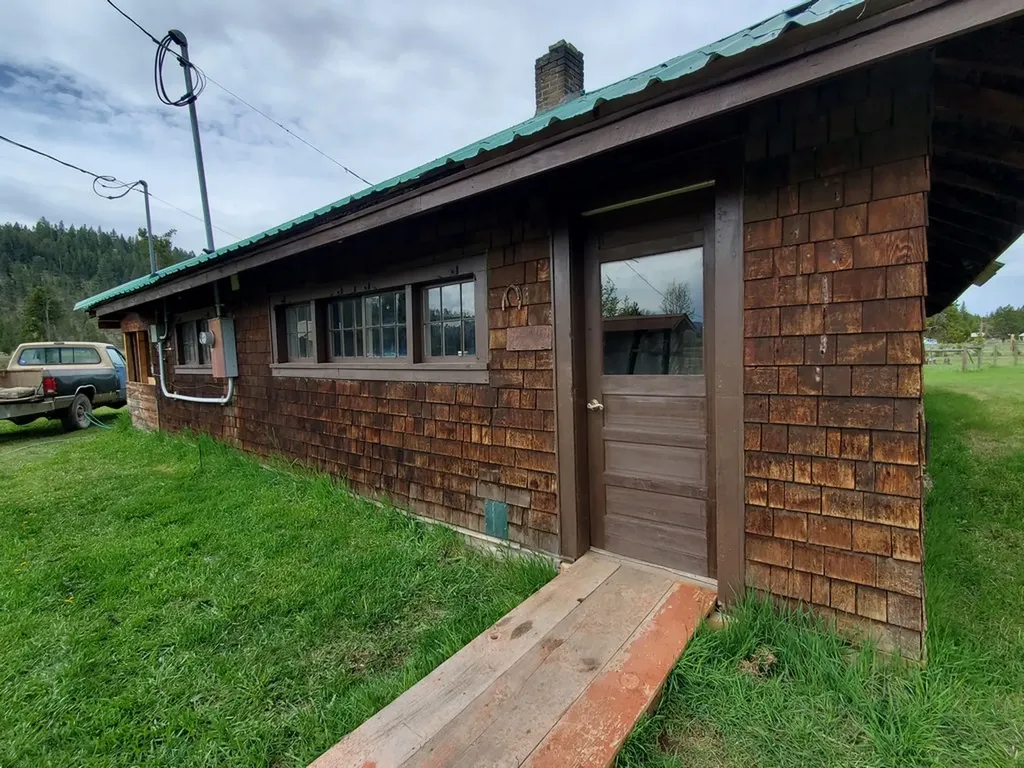 1559 Dalton Mountain Road Lincoln MT 59639