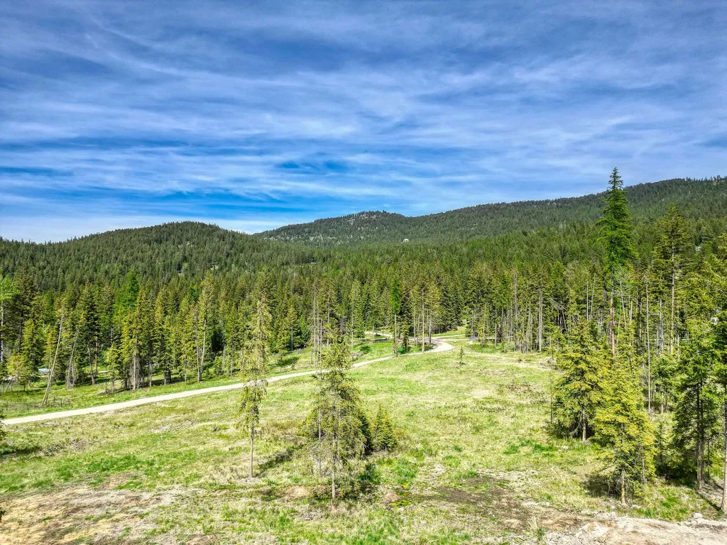 1186 Barbara's Way Kila MT 59920