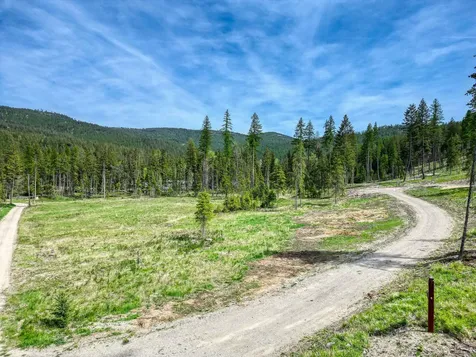 1186 Barbara's Way Kila MT 59920