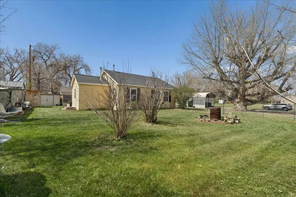 224 Loomis Street Simms MT 59477
