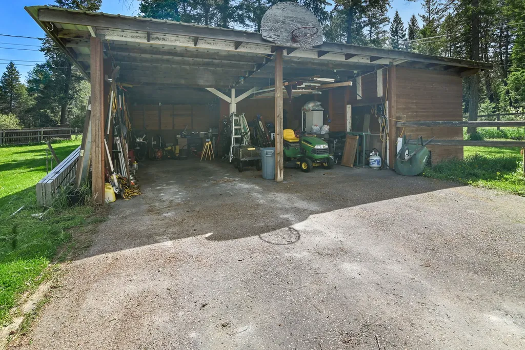 1785 Hodgson Road Whitefish MT 59937