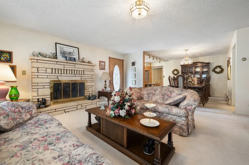 2818 Elizabeth Warren Avenue Butte MT 59701