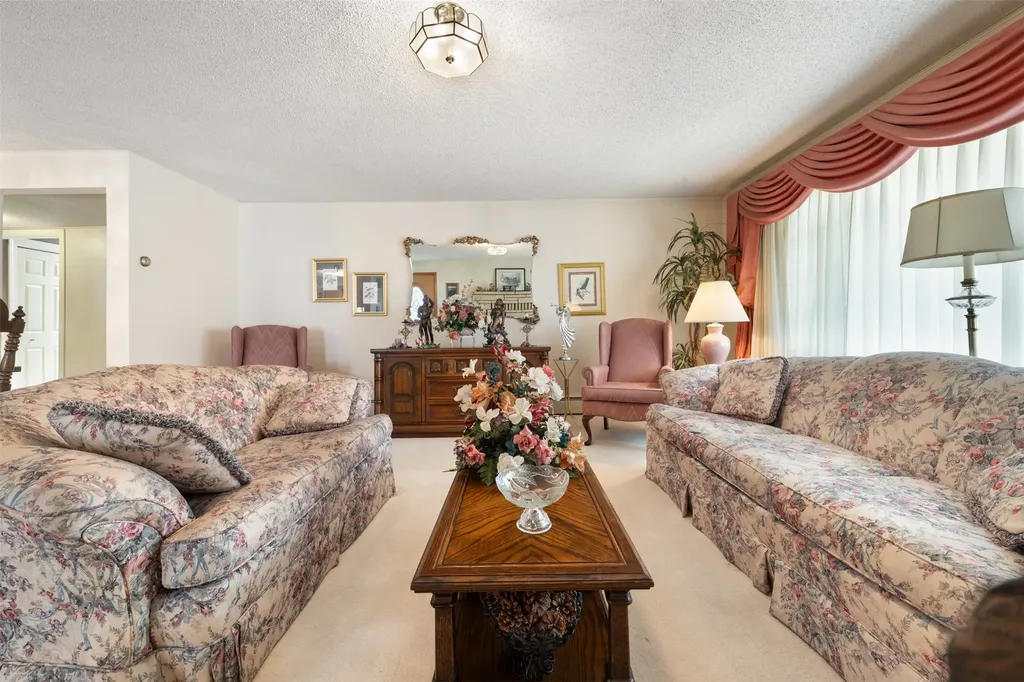 2818 Elizabeth Warren Avenue Butte MT 59701