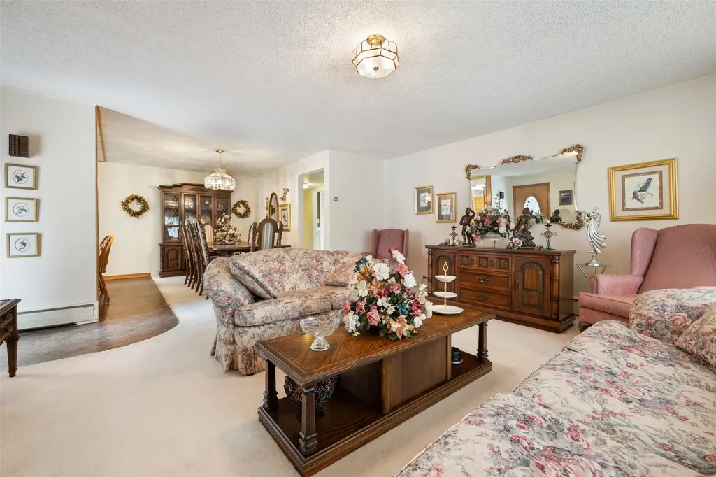 2818 Elizabeth Warren Avenue Butte MT 59701