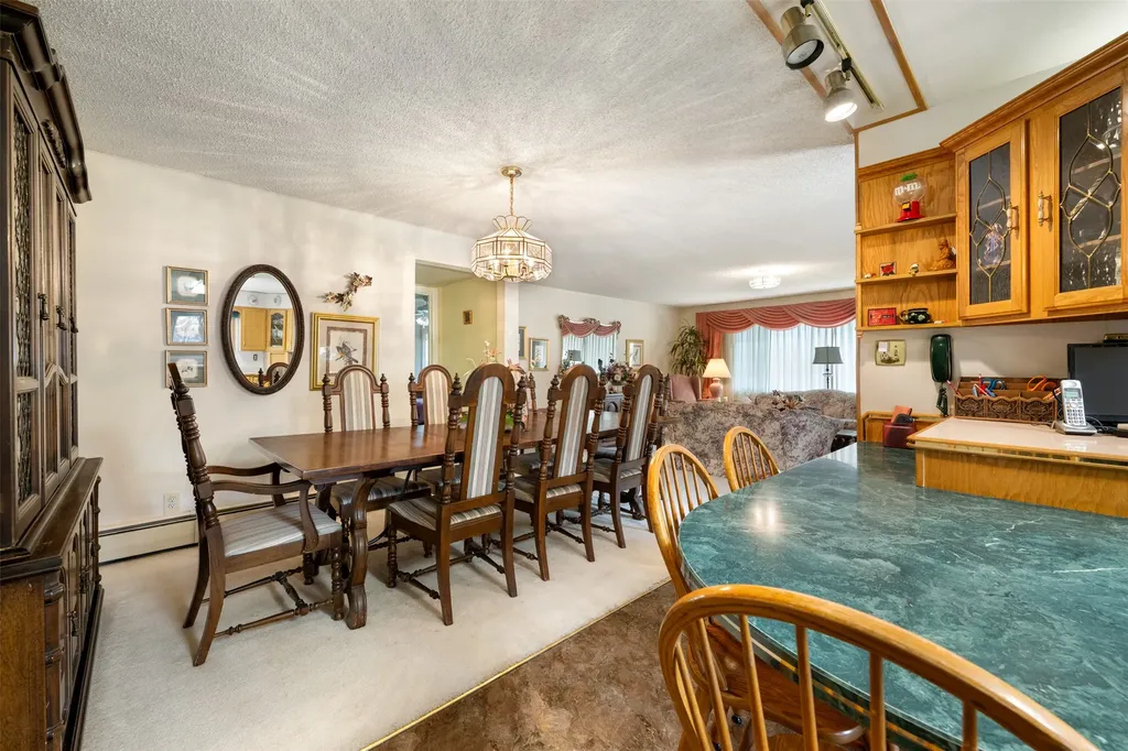 2818 Elizabeth Warren Avenue Butte MT 59701