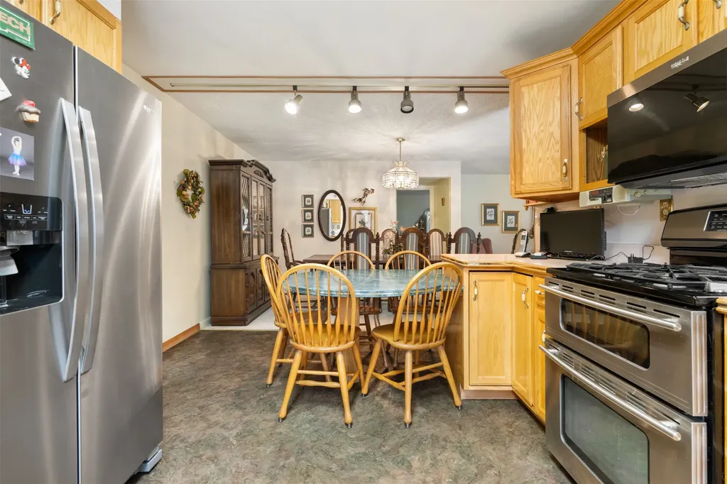 2818 Elizabeth Warren Avenue Butte MT 59701