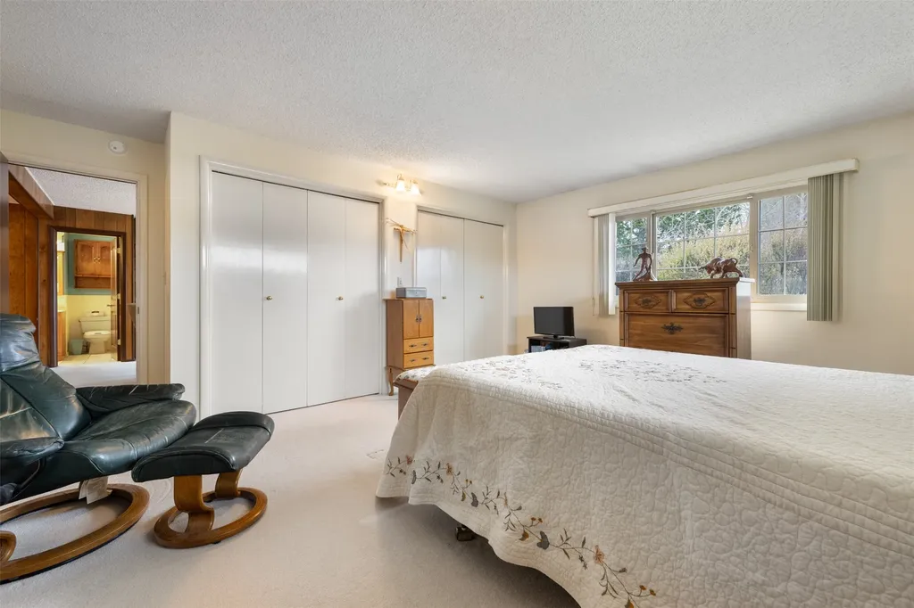 2818 Elizabeth Warren Avenue Butte MT 59701
