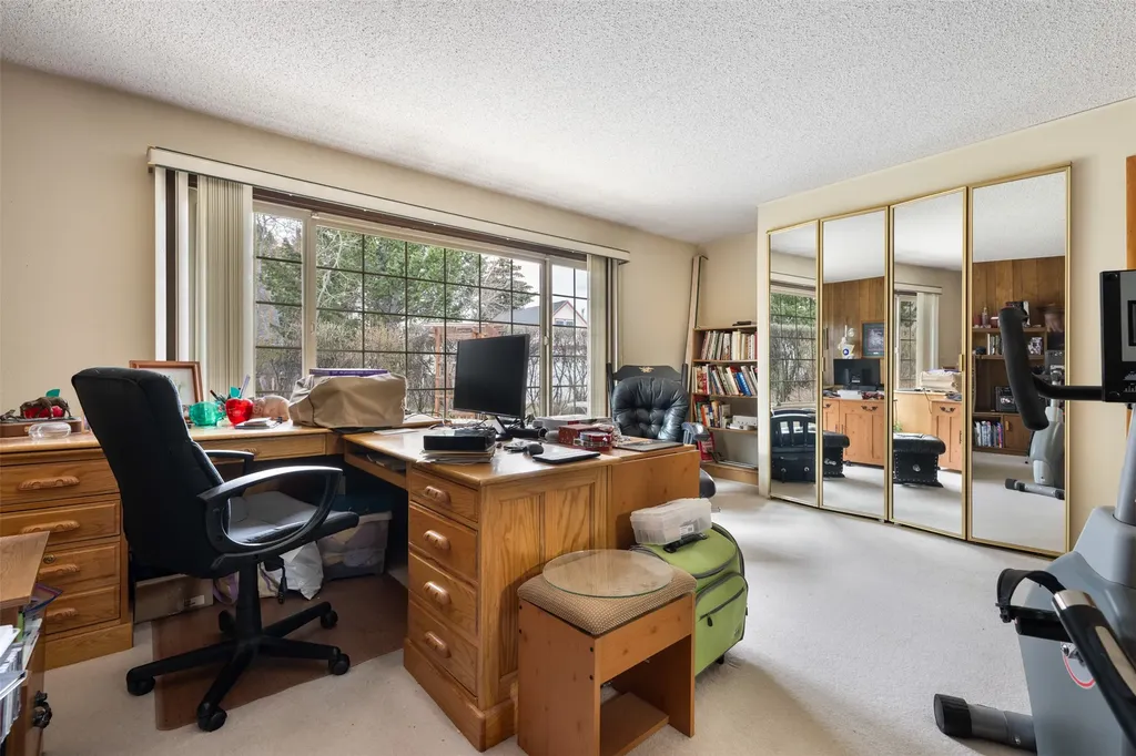 2818 Elizabeth Warren Avenue Butte MT 59701
