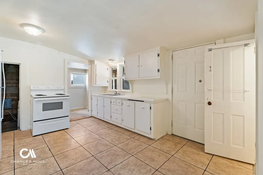 812 N Ewing Street Helena MT 59601